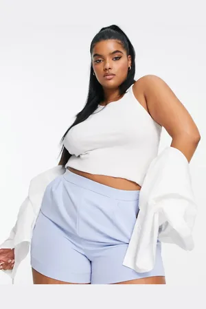 New Look New Look Curve tailored shorts in light