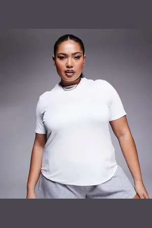 ASOS 4505 Curve Icon performance t-shirt with quick dry in