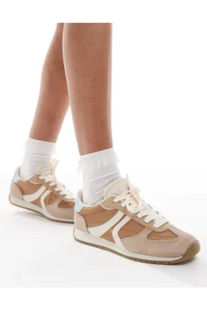 Stradivarius Leather trainer in beige