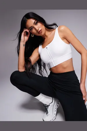 ASOS 4505 Icon high support zip front sports bra with adjustable straps and removable padding in
