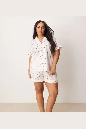 Loungeable Curve heart printed dobby short sleeve shirt & shorts pyjama set in ivory