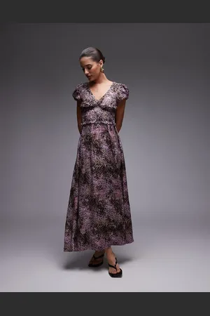 & OTHER STORIES & maxi dress with tier hem and ruffle sleeves in abstract print