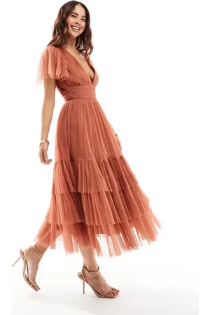 Lace & Beads Bridesmaid Madison v neck tulle midi dress in terracotta rose