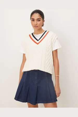 GANT Cable knit v-neck contrast sweater vest in cream