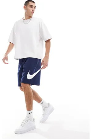 Nike Club shorts in