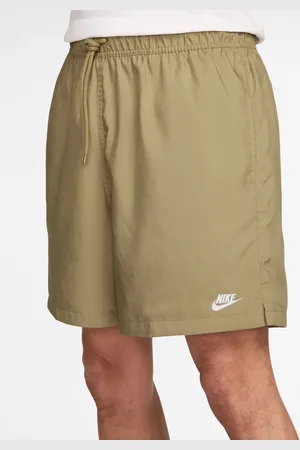 Nike Club shorts in beige