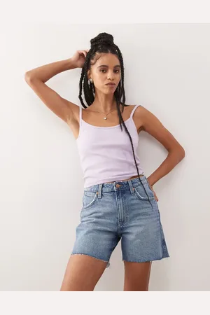 Wrangler 5inch cowboy shorts with distressed hem in mid wash