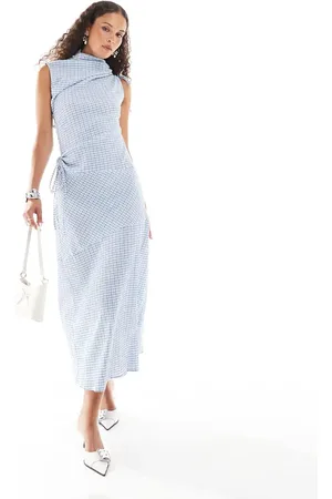 Ghospell Sana gingham maxi dress in light