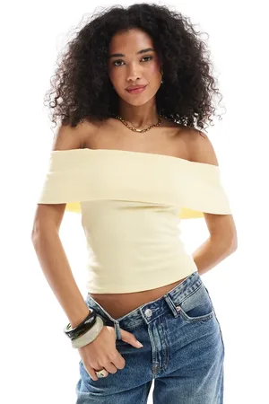 Hollister Off the shoulder short sleeve top in