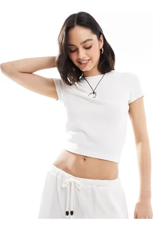 Cotton On Cotton On lighweight cropped t-shirt in