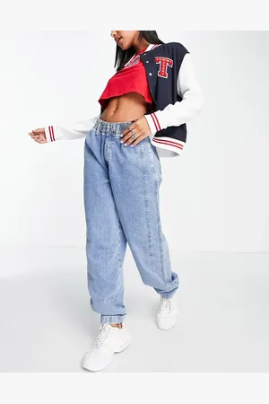 Tommy Hilfiger Mom jogger jean in mid wash