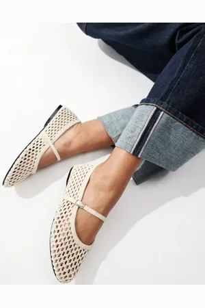 Pull&Bear Crochet dolly shoe in cream