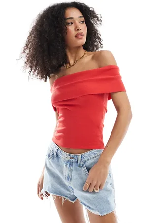 Hollister Off the shoulder short sleeve top in