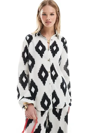 Accessorize Accesorize mono print oversized beach shirt