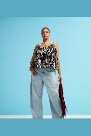 ASOS ASOS DESIGN Curve barrel leg jeans in pale wash with belt