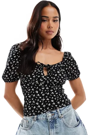 Miss Selfridge Tie front milkmaid top in ditsy print