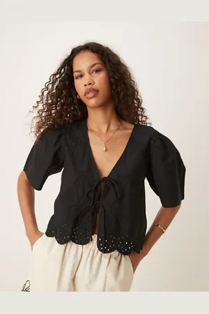 JDY Tie front broidery cropped blouse in