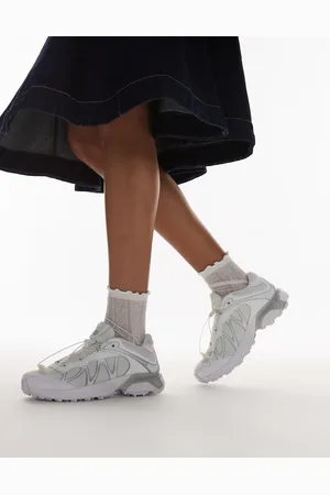 Salomon XT-Whisper trainers in and silver