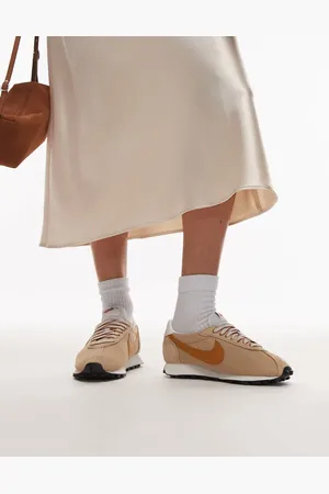 Nike LD-1000 SE trainers in beige and orange