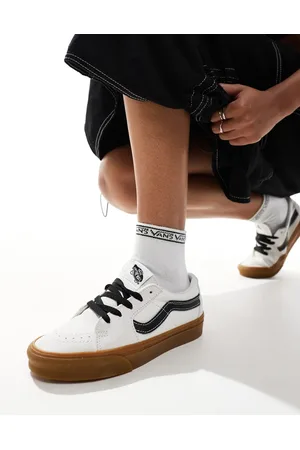 Vans Sk8-low trainers in and black with gum sole