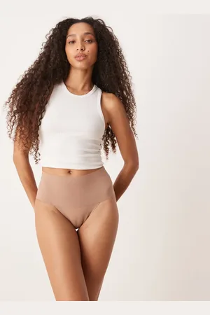 Spanx Supersmooth Undietectable thong in cafe au lait