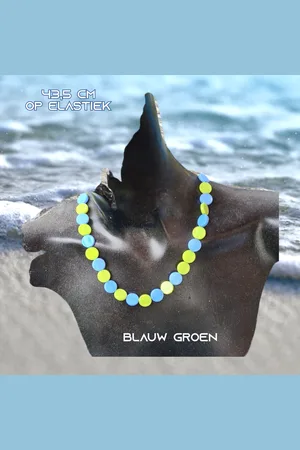 Fashion Jewelry Going Retro - Vrolijke ketting met kunststof beads op elastiek - 1 stuks - 43,5 cm rekbaar - Groen - Casual - Strand - Thema Feest - Festival - Kinderen Tieners Volwassenen - Unisex