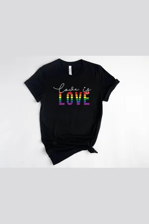 Bella + Canvas Lykke LGBTQ Unisex T-Shirt| Love is Love T-shirt| Pride | Rainbow | Maat L
