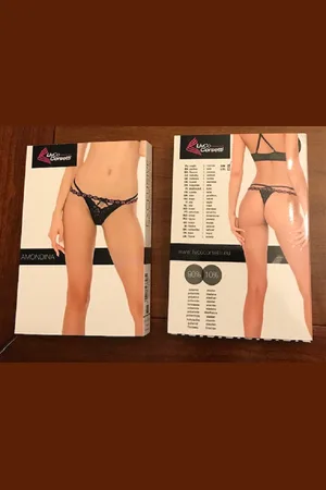 Merkloos Dames String Amondina van Modehuis LivCo Corsetti, , Maat S/M
