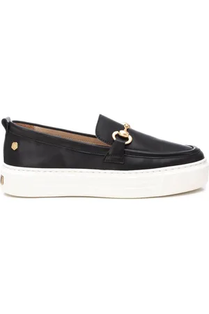 Carmela 162065 Trainer