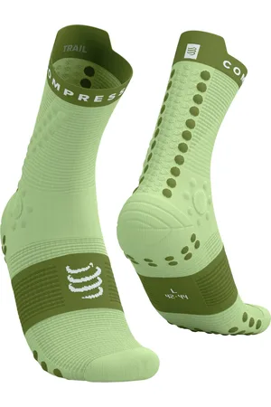 Compressport Pro Racing Socks V4.0 Trail - Shadow Lime/Woodbine - Trailrunsokken- Hardloopsokken