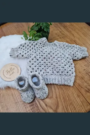 Merkloos Happy Bebie | Baby | Mama | Set | Slofjes | Trui | Kraamkado | Gehaakt | Handmade