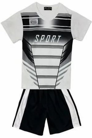 Merkloos Kinder sport set tenue maat 158/164 tweedelig /zwart t-shirt + korte broek unisex mooie kwaliteit