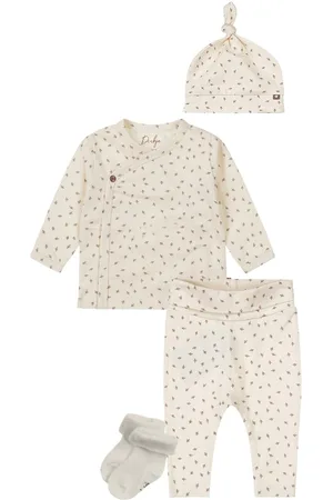 Dirkje Basic Collection - BIO COTTON - Broek met figuurtjes - Overslag shirt - Mutsje en 1 paar Noppies sokjes - Maat 74