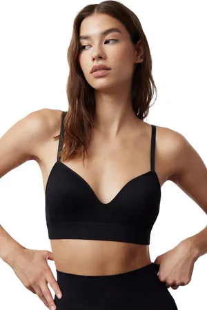 Trendyol Grijze Naadloze Strapless Niet-Gevoerde Niet-Uniforme Cupped Bralette Gebreide Bh Thmaw22Su0043