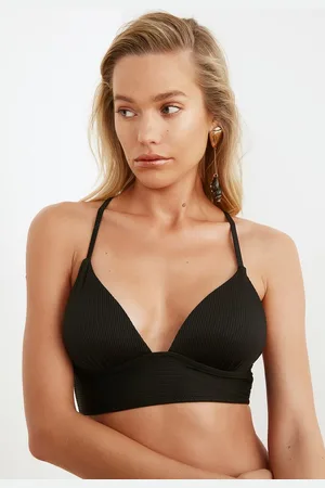 Trendyol Zwarte driehoekige push-up bikinitop met textuur en textuur TBESS21BU0010