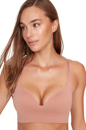 Trendyol Grijze Naadloze Strapless Niet-Gevoerde Niet-Uniforme Cupped Bralette Gebreide Bh Thmaw22Su0043
