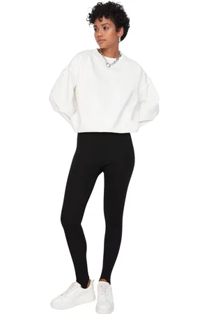 Trendyol Zwarte Gebreide Legging Met Geribbelde Hak En Kliksluiting Twoaw23Ta00004