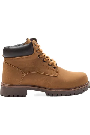 Trendyol Zwarte Veterschoenen Met Korte Platte Hak Voor Dames Takaw25Bo00046