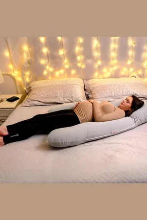 Merkloos XXL zwangerschapskussen in J-vorm – Comfortabel body pillow met jersey hoes – 155x80cm lichtgrijs