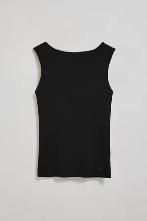 Polo Club® Sweter Lalita w kolorze czarnym z dekoltem w ?ódk? i per?owym guzikiem