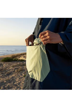 Voited 2025 Microvezel Poncho - Ocean Navy / Cameo Gre