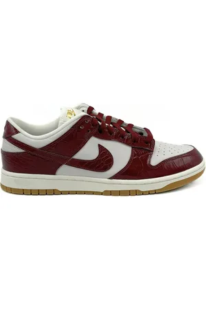 Nike Dunk Low LX (Dark Team Red Croc) - Maat 44.5