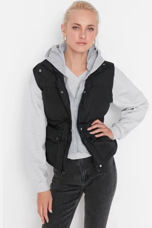 Trendyol Zwart Oversized Puffervest Met Brede Pasvorm Twoaw23Ye00017
