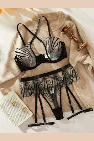Merkloos Luxe Elegante Kanten Erotische Lingerieset - Lingerie erotisch - lingerie sexy setje - Lingeriegordel - Dames Lingerie - Zwart met verfijnde details - Klasse & Allure - Tijdloos & Verfijnd