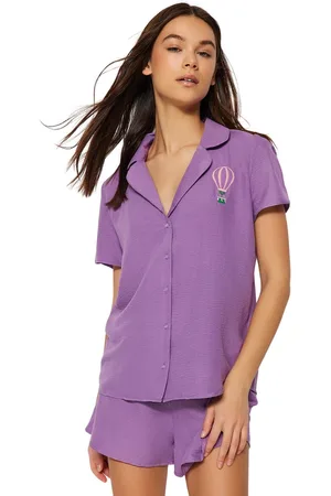 Trendyol Lichtbeige Slogan Geborduurde Shorts Geweven Pyjama Set Thmss23Pt00232