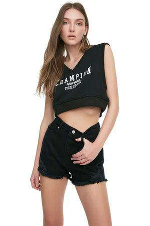 Trendyol Zwarte Gescheurde Mini Denim Shorts Met Hoge Taille Twoss22Sr0566