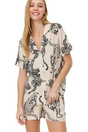 Trendyol Crèmekleurige Tijgerpatroon Viscose Shorts Geweven Pyjamaset Thmss24Pt00011