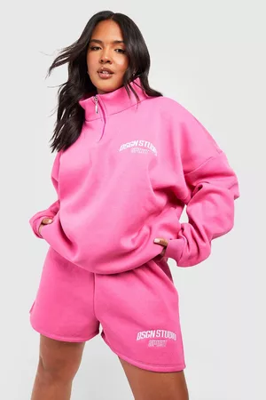 Boohoo Dames Korte sportbroeken - Plus Embroidered Dsgn Studio Half Zip Short Tracksuit, Pink