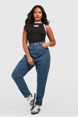 Boohoo Plus Mom Jeans Met Hoge Taille