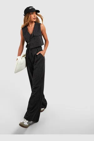 Boohoo Getailleerde Wide Leg Broek Met Krijtstrepen En Ceintuur